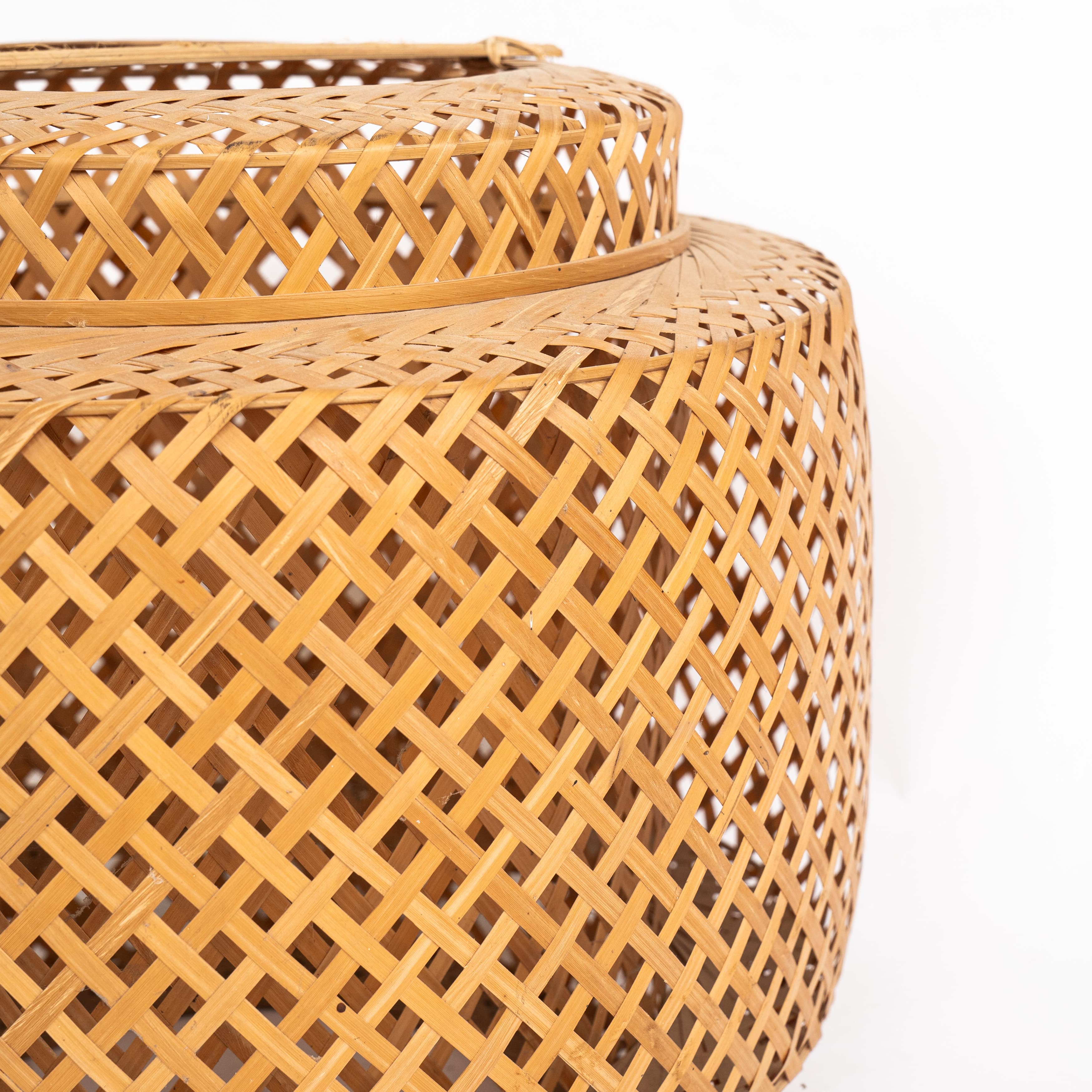 Product Traditional Handwoven Bamboo Lampshade – Open Weave Design Image 3