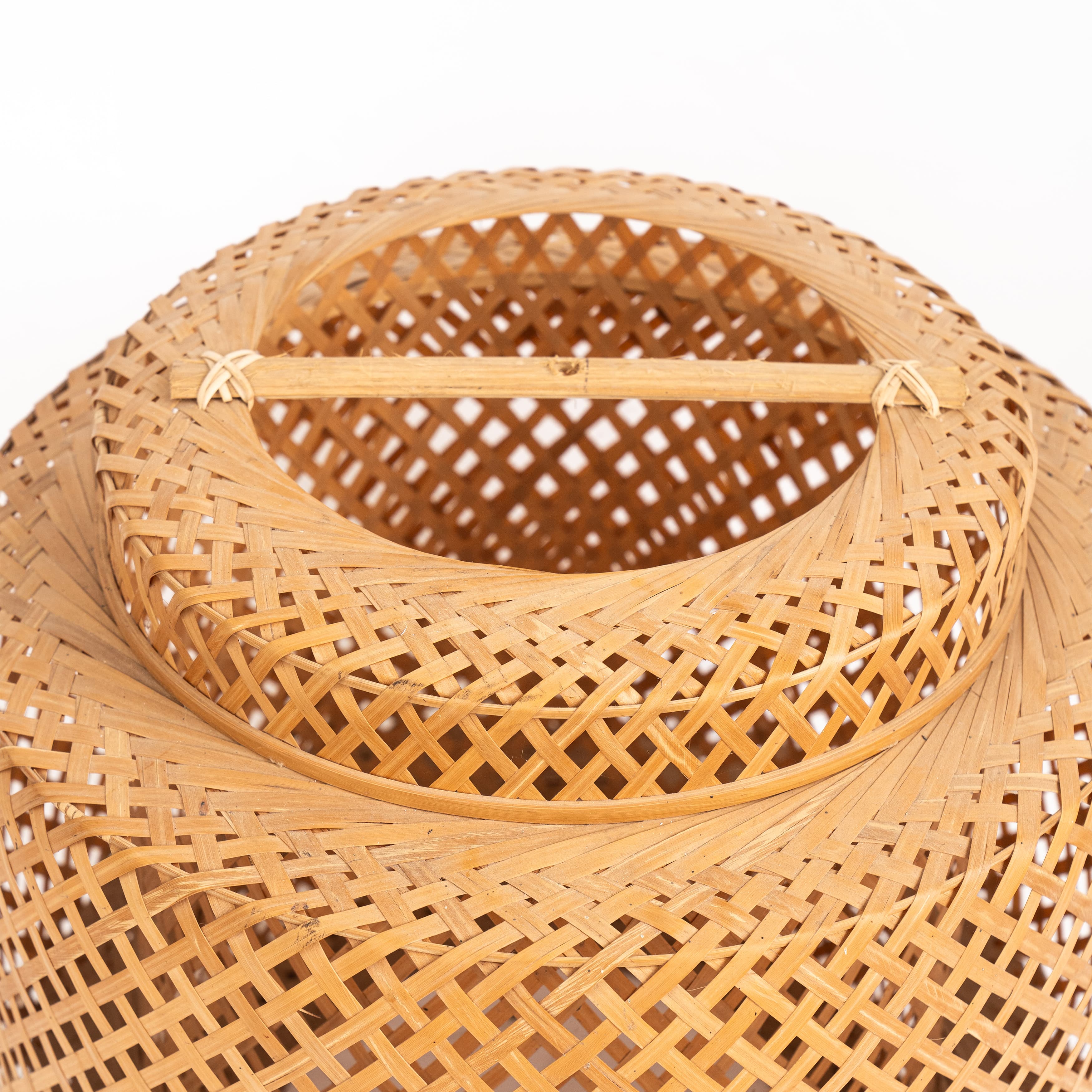 Product Traditional Handwoven Bamboo Lampshade – Open Weave Design Image 4