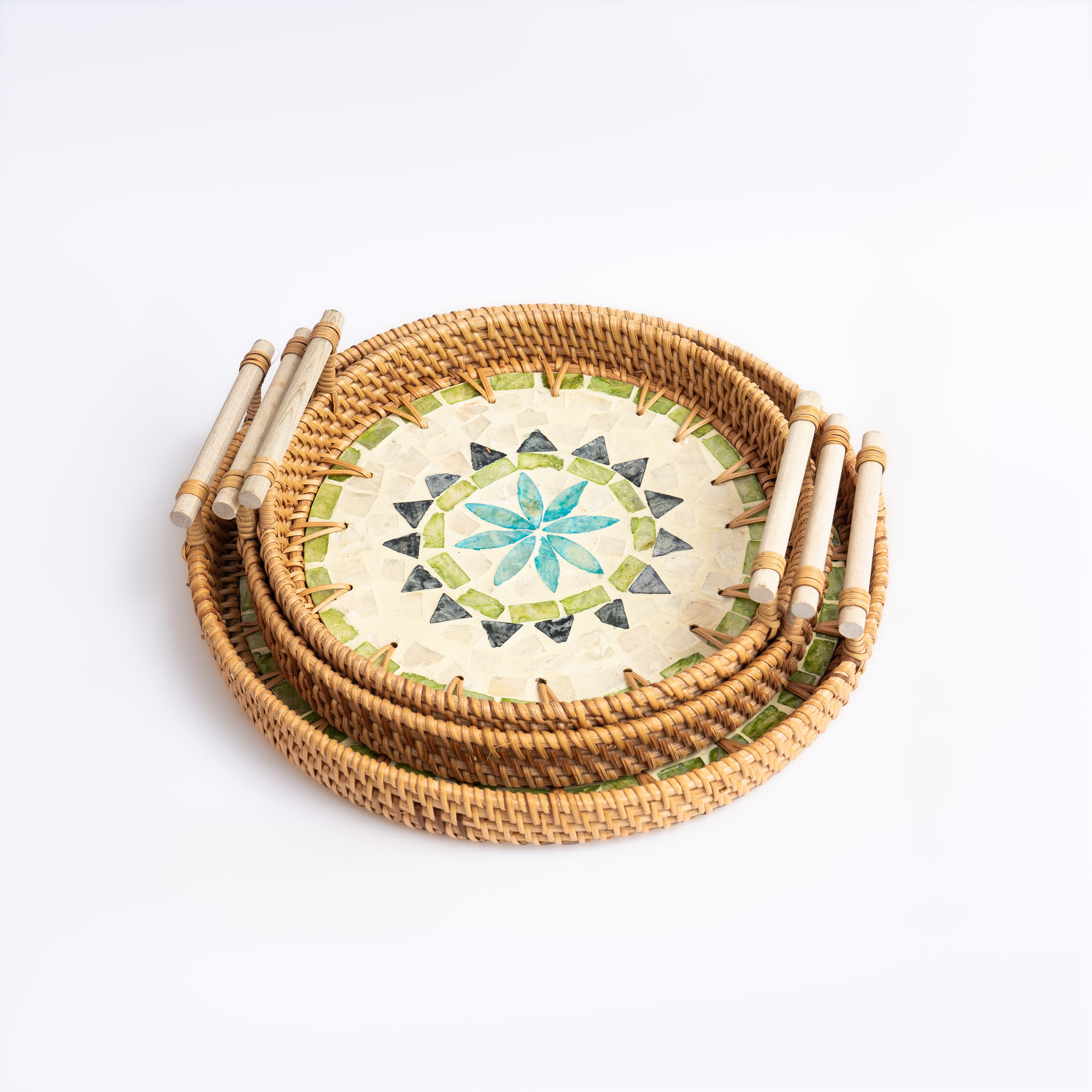 Product Rattan Round Tray – Mosaic Base, Low Rim, Separate Square Handles Image 2