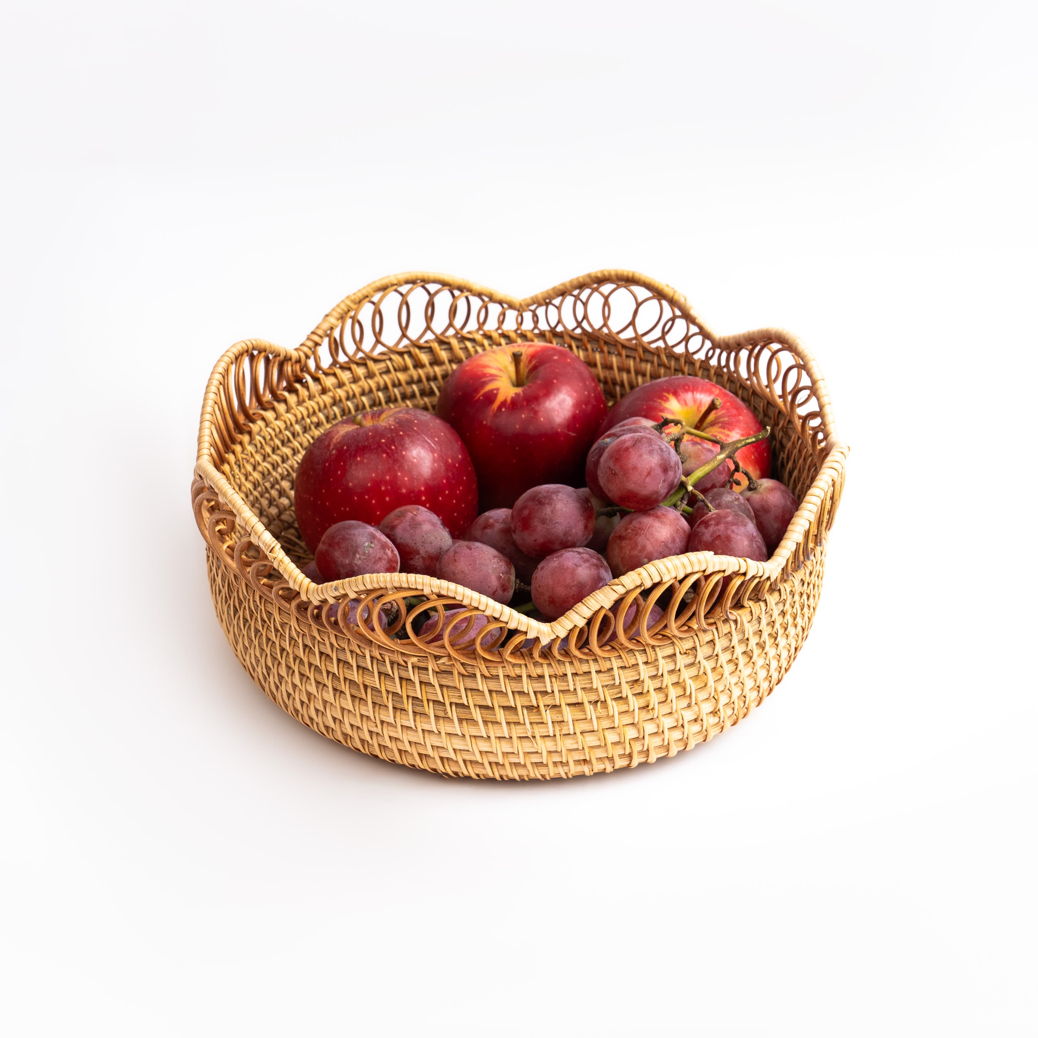Product Rattan Round Basket – Scalloped Rim Image 2